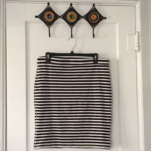 Fun Mod Mini - classic black & white stripes
